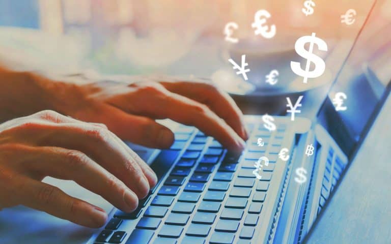 Come fare per inviare denaro all’estero: money transfer o banche?